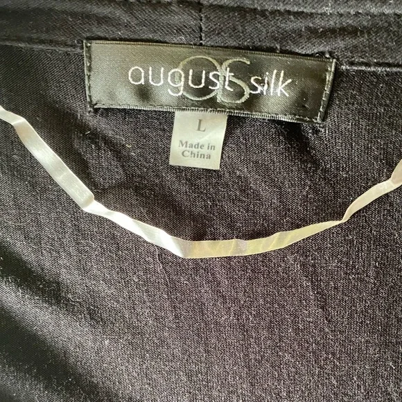 Beautiful Open Dress Cover - Picture 6 of 6